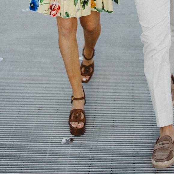 Gucci women’s interlocking G high sandal - only worn 3 times! - Picture 11 of 11